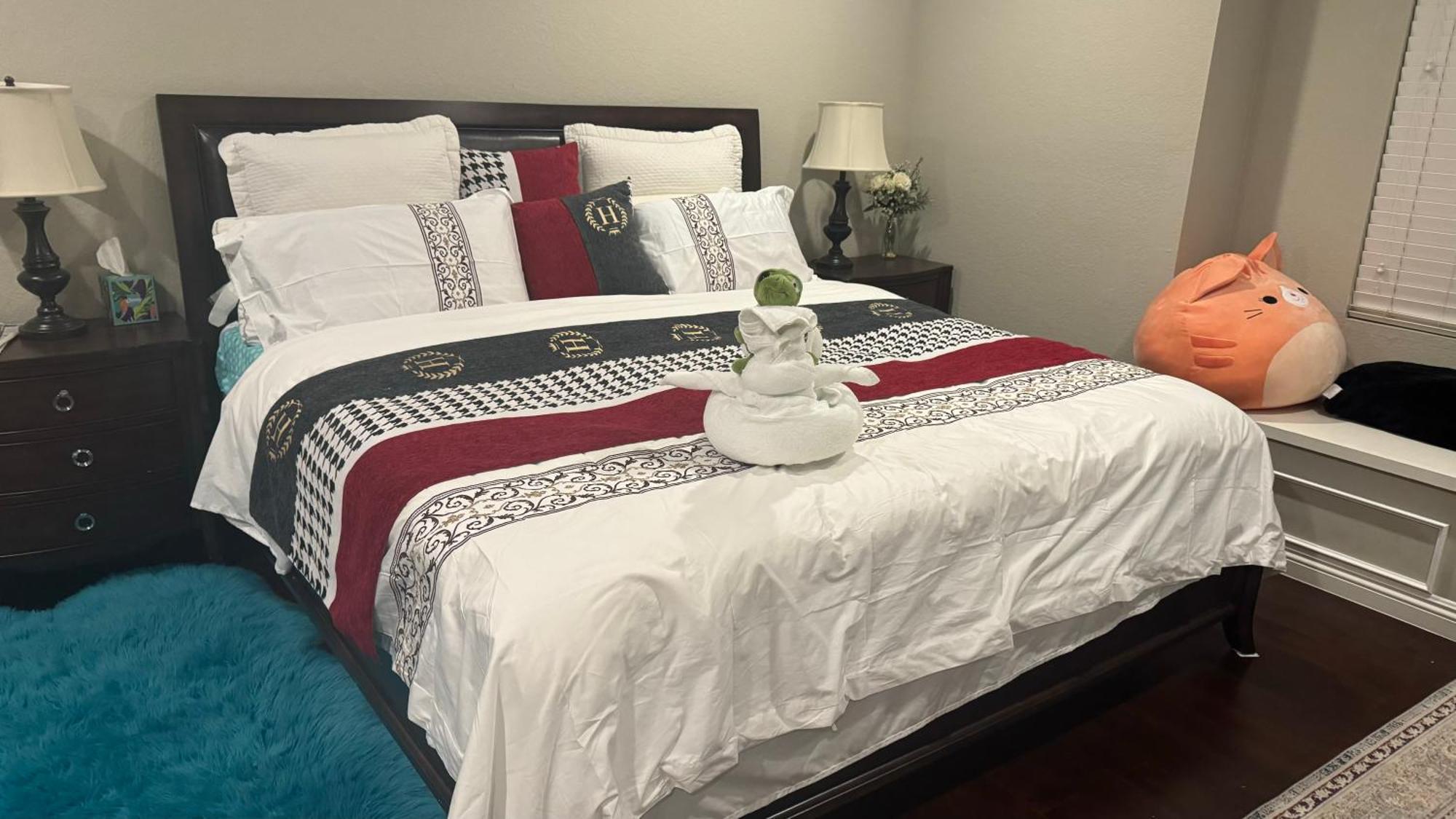 King Bed Big Room Chino Hills Esterno foto